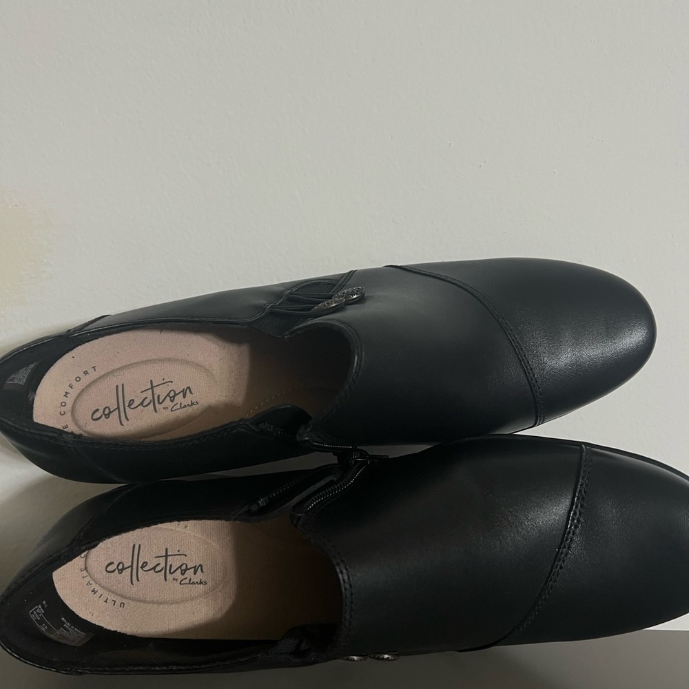 USClarks Women's Emslie Warren Slip-on Loafer,Black Leather,9.5 M US